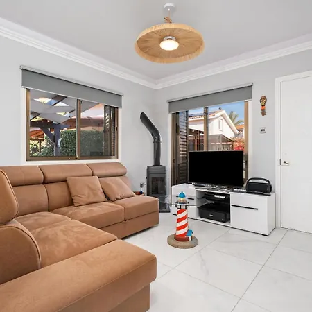 Jasmine Sirens Dom Na Cyprze * Aya Napa